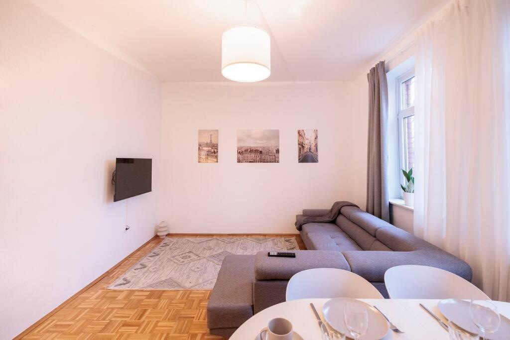 Apartment Geraeumige Und Ruhige Am Kanal Hannover